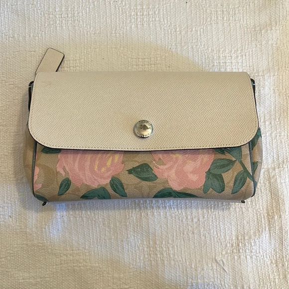 COACH -camo rose logo reverse crossbody - NWT - Picture 1 of 12